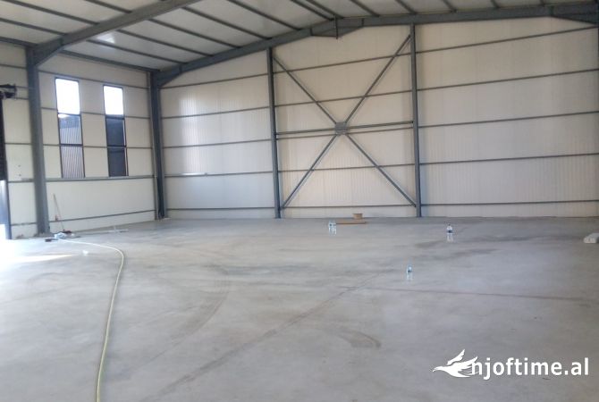 Business Property for Rent 4+1 in Tirana - 2,500 Euro