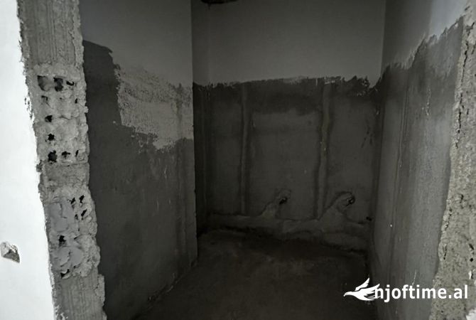 Apartment for sale in Elbasan 3+1, Emty