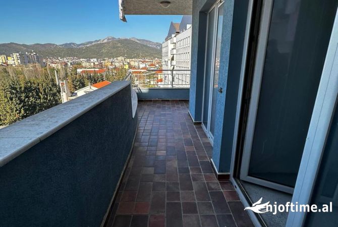 Apartment for sale in Elbasan 3+1, Emty