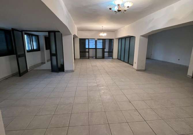 Business Property in Sale 1+1 in Tirana - 260,000 Euro