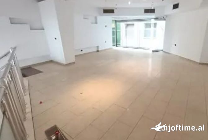 Business Property for Rent 1+1 in Tirana - 1,500 Euro