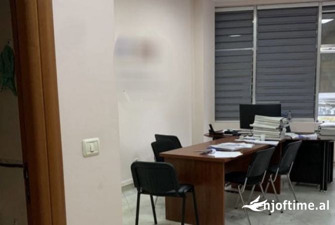 Business Property for Rent 3+1 in Tirana - 700 Euro