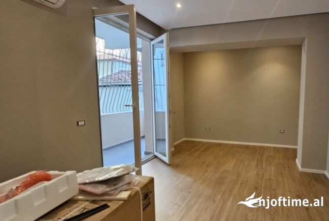 JEPET ME QIRA AMBIENT PER ZYRA NE QENDER TE TIRANES!