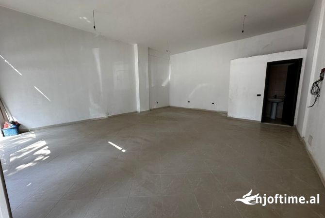 Business Property in Sale 1+1 in Tirana - 90,000 Euro