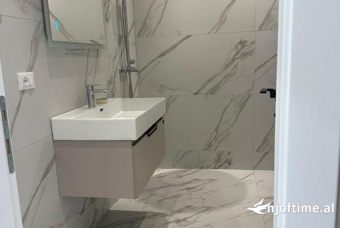 Zyre me qira 1+1+bllk tek Rezidenca Lake View 📍Rruga e Kosovarve 