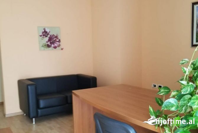 Jepet me qera ambjent per zyra prane Vasil Shanto