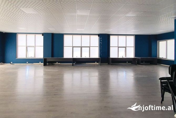 Business Property in Sale 3+1 in Tirana - 700,000 Euro
