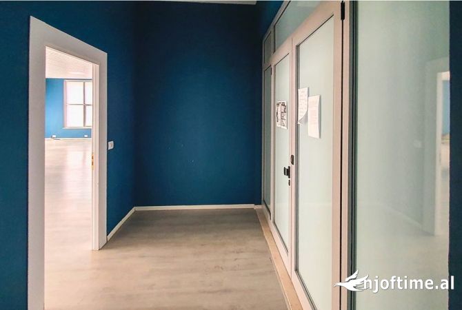 Business Property in Sale 3+1 in Tirana - 700,000 Euro