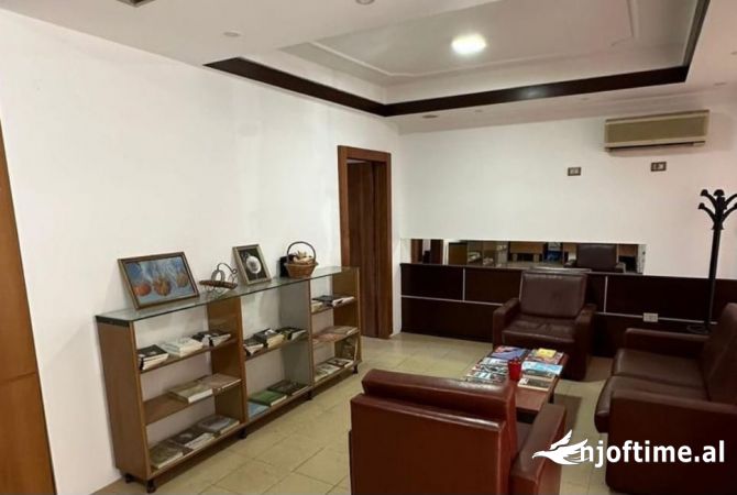 Business Property in Sale 3+1 in Tirana - 290,000 Euro