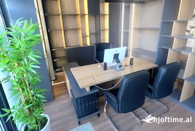 Business Property in Sale 3+1 in Tirana - 160,000 Euro