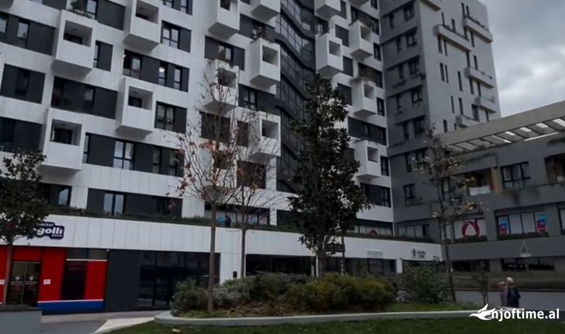 ZYRA PER QERA TEK SQUARE 21! 