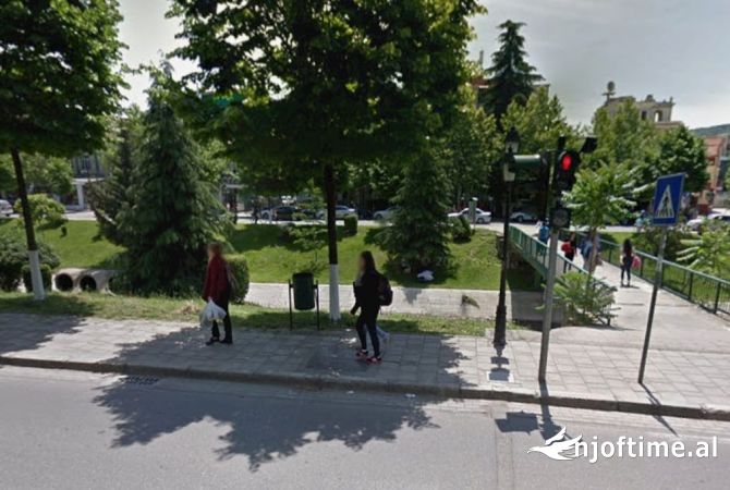 Ambiente Commerciale in Vendita 1+1 a Tirana - 225,000 Euro