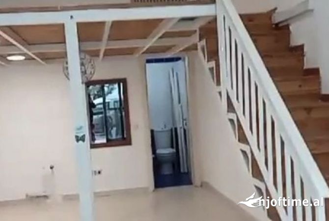 DYQANE ME QERA - ASTIR te rotondoja prane bar "Rosini