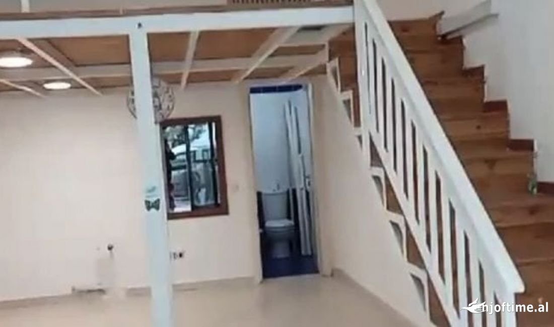 DYQANE ME QERA - ASTIR te rotondoja prane bar "Rosini