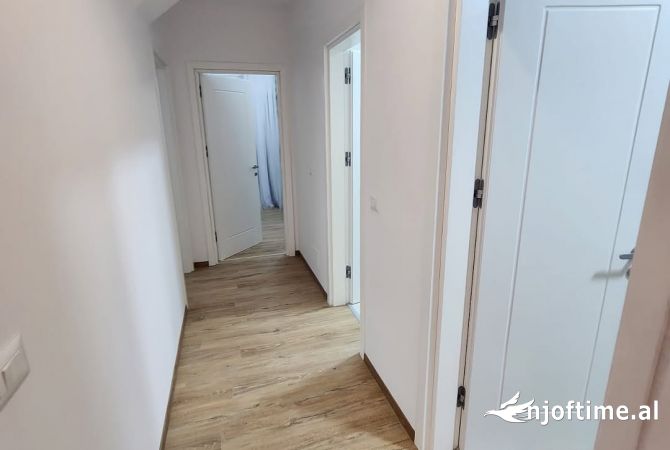 Shtepi me qera Apartament ne Tirane, 2+1, Mobilimi E mobiluar, Pagesa 1,600  Euro.