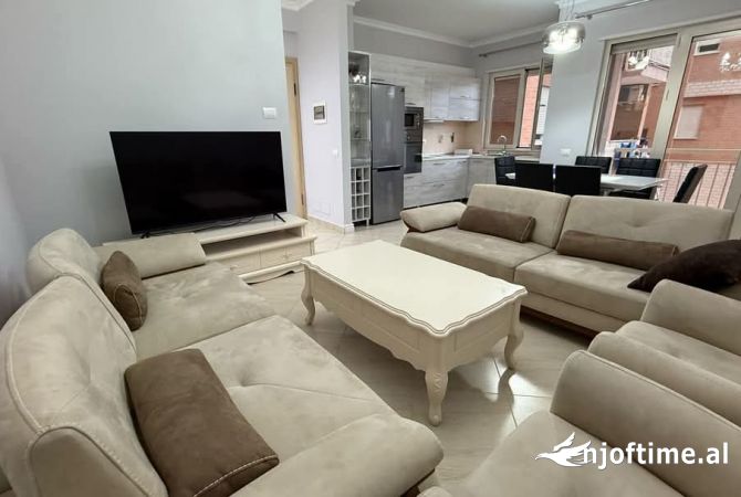 Shitet Apartament 2+1+2 ne Don Bosko, Tirane !