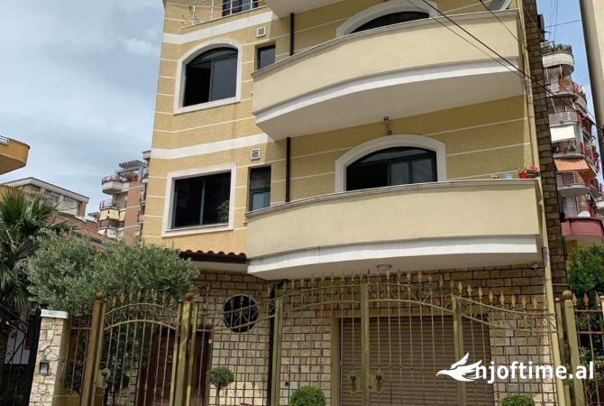 Shitet Vile 4-kateshe,ne  Rrugen Don Bosko,prane Vizion Plus