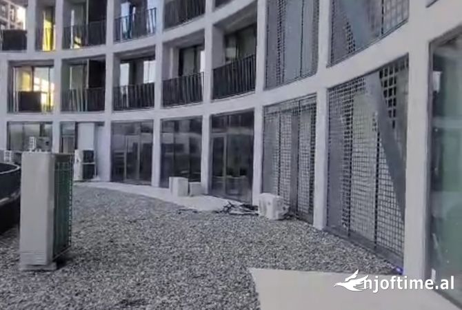 Ambient biznesi ne shitje 3+1 ne Tirane - 145,000 Euro