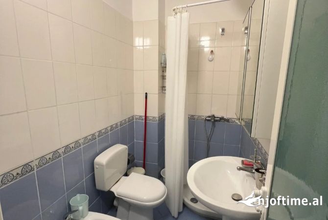 Shtepi ne shitje Apartament ne Durres, 1+1, Mobilimi E mobiluar, Pagesa 60,000  Euro.