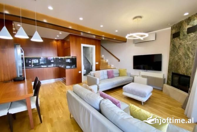 Shtepi ne shitje Apartament ne Tirane, 3+1, Mobilimi E mobiluar, Pagesa 350,000  Euro.