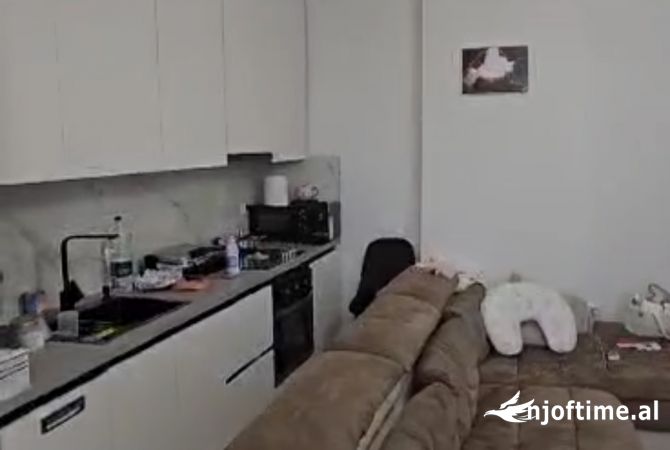 Shtepi ne shitje Apartament ne Tirane, 2+1, Mobilimi E mobiluar, Pagesa 155,000  Euro.