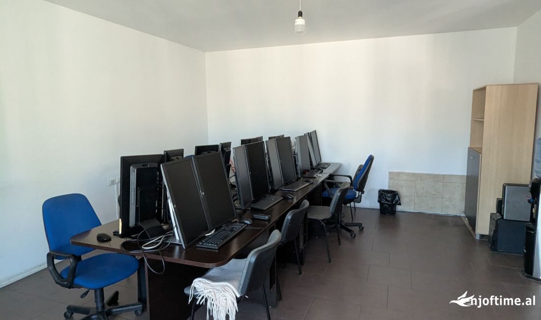 ambjent per zyra/biznes zogu zi