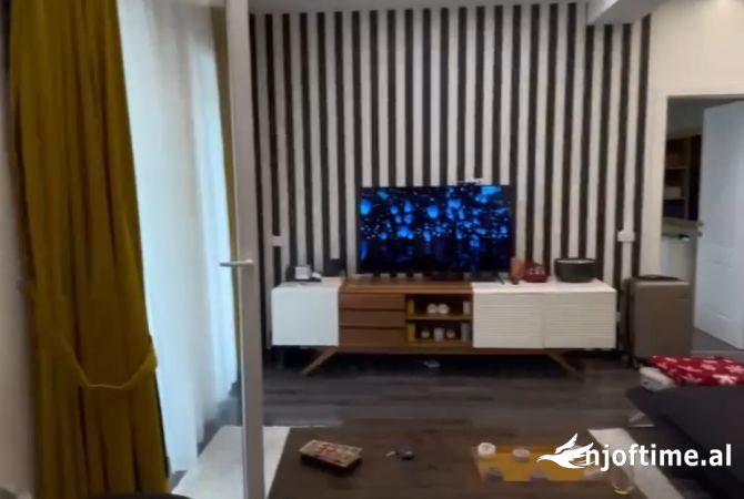 Shtepi ne shitje Apartament ne Tirane, 2+1, Mobilimi E mobiluar, Pagesa 185,000  Euro.