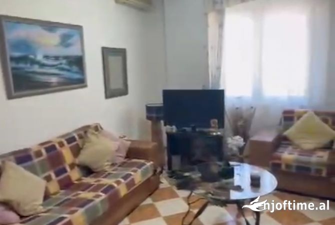 JEPET APARTAMENT 2+1 ME QERA VASIL SHANTO 