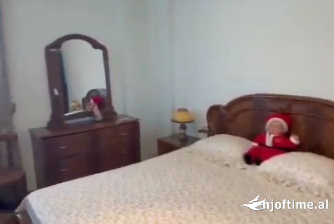 Shtepi me qera Apartament ne Tirane, 2+1, Mobilimi E mobiluar, Pagesa 500  Euro.