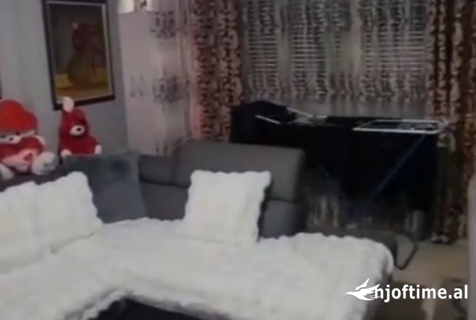 Shtepi ne shitje Apartament ne Durres, 1+1, Mobilimi E mobiluar, Pagesa 74,000  Euro.