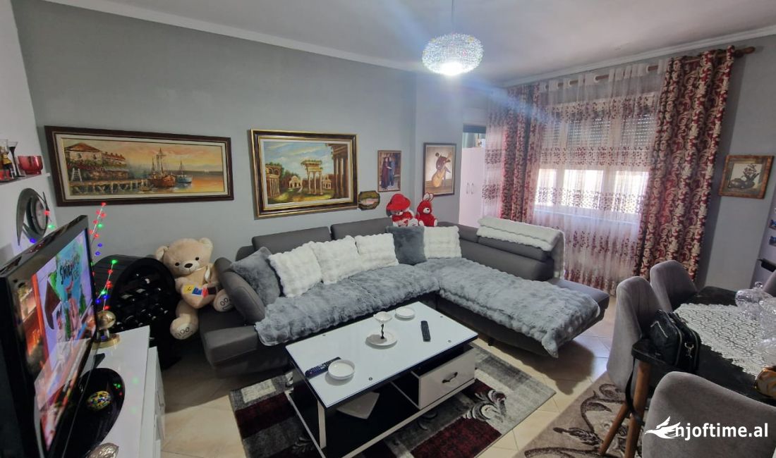 Shtepi ne shitje Apartament ne Durres, 1+1, Mobilimi E mobiluar, Pagesa 72,000  Euro.