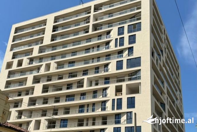 Apartament 2+1+2Ballkone ne Shitje Te Rezidenca Mine Peza