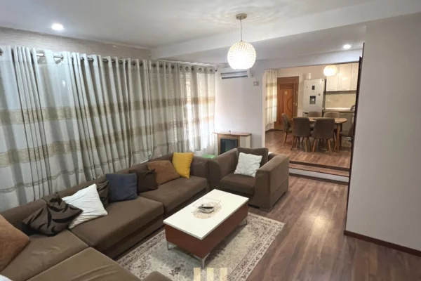 Casa in affitto 3+1 a Tirana - 60,000 Leke