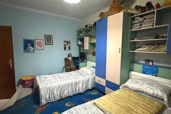 Appartamento in affitto a Tirana 2+1, Arredato