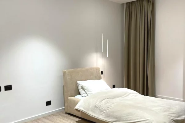 Appartamento in affitto a Tirana 2+1, Arredato