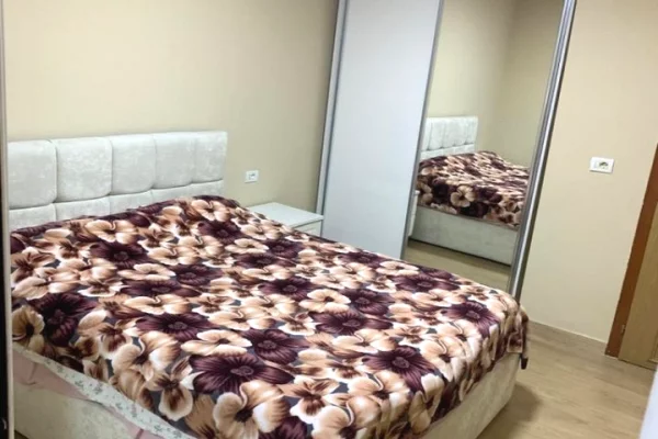 Appartamento in affitto a Tirana 1+1, Arredato