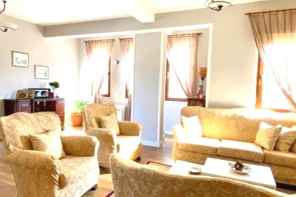 Apartament Ekskluziv 3+1 në Shitje te Blloku Vasil Shanto 