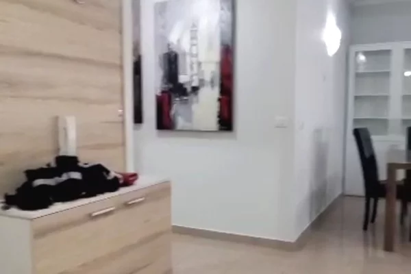 Appartamento in affitto a Tirana 3+1, Arredato