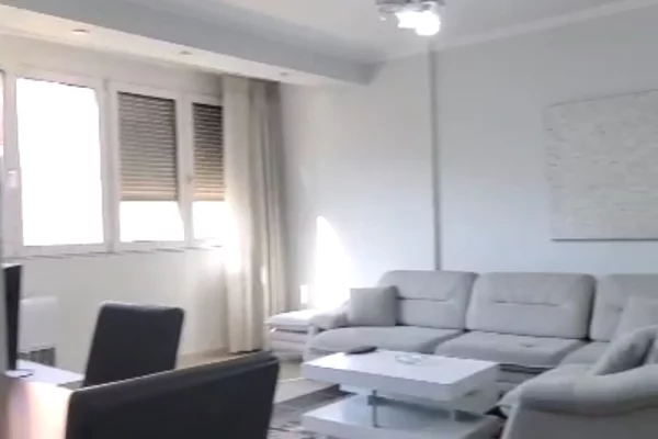 Casa in affitto 3+1 a Tirana - 1,000 Euro