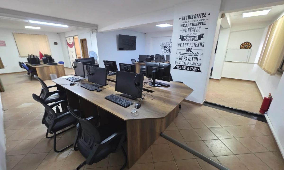 QIRA – Njesi biznesi NE TIRANE ✨ 📍 Rr. Ndre Mjeda, prane 21 dhjetorit