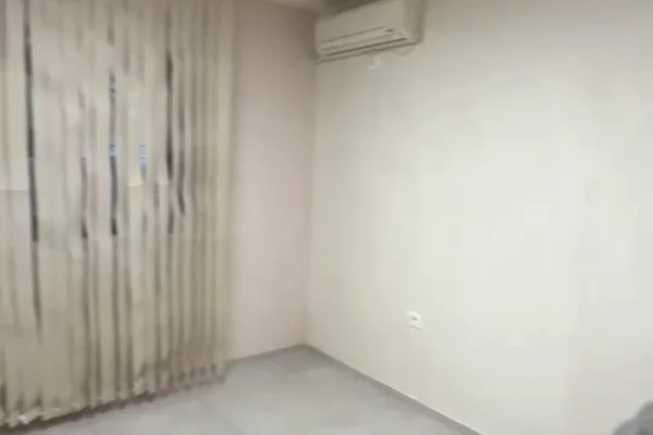 Zyrë me qera – Mozaiku i Tiranës