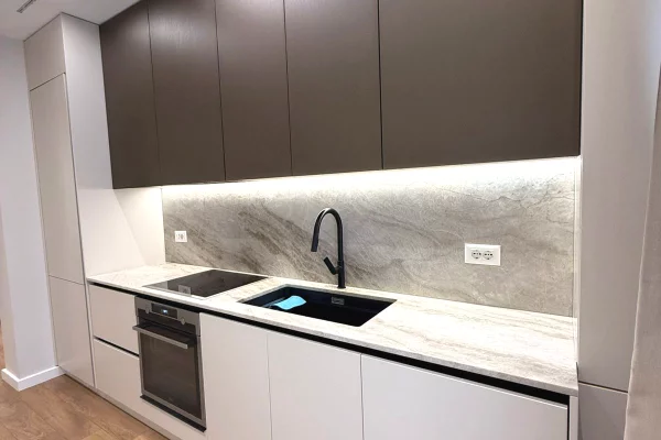 Duplex (casa a 2 piani) in affitto a Tirana 2+1, Arredato