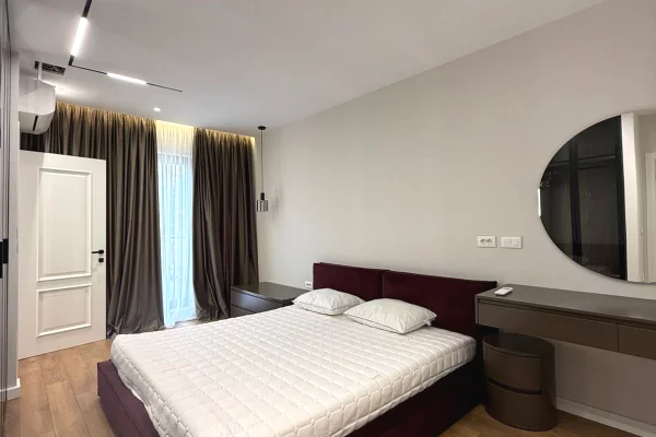 Duplex (casa a 2 piani) in affitto a Tirana 2+1, Arredato