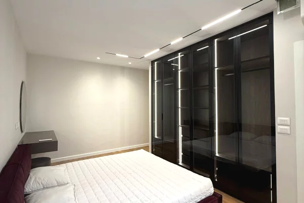 Duplex (casa a 2 piani) in affitto a Tirana 2+1, Arredato