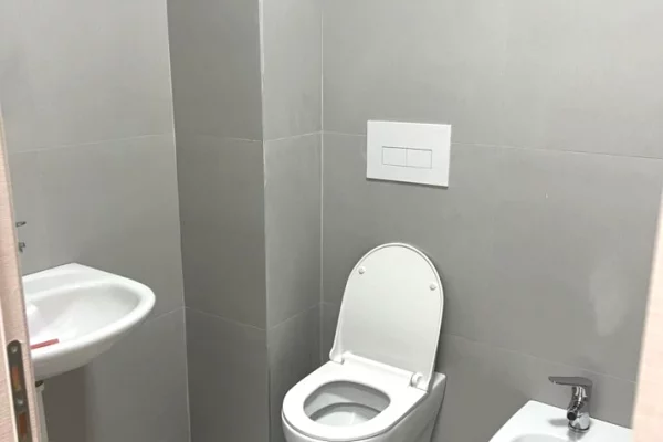 Appartamento in affitto a Tirana 1+1, Arredato