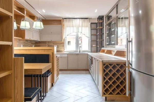 Appartamento in affitto a Tirana 2+1, Arredato