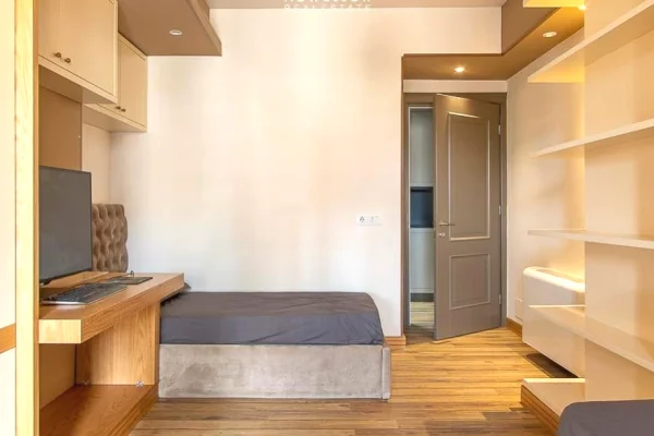 Appartamento in affitto a Tirana 2+1, Arredato