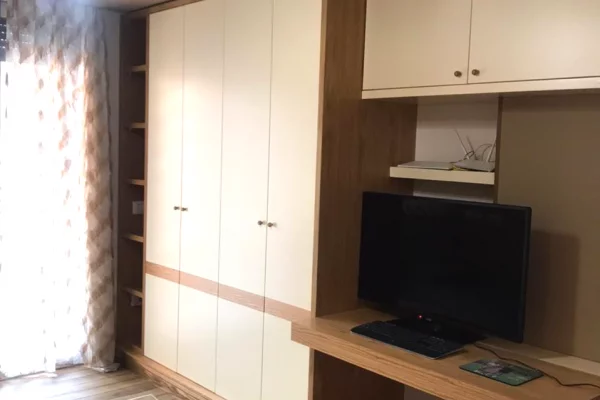 Appartamento in affitto a Tirana 2+1, Arredato