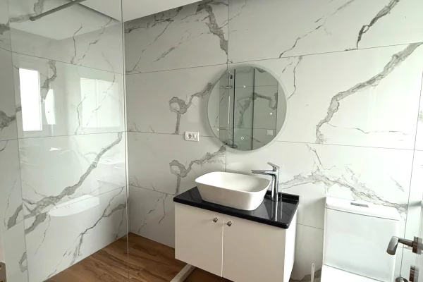 Appartamento in affitto a Tirana 3+1, Arredato