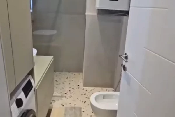 Appartamento in affitto a Tirana 1+1, Arredato